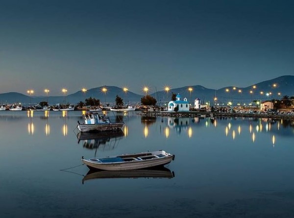 ΑΡΤΑΚΗ: Η όμορφη ...Μικρασιάτισσα που έχει τα πάντα στα πόδια της!