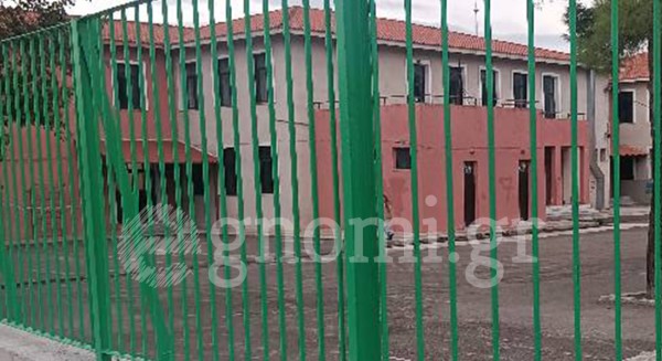 Έπεσαν σοφάδες στο Γυμνάσιο Σχηματαρίου