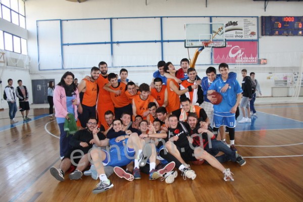 Πρωταθλητές και φιναλίστ έγιναν μια αγκαλιά