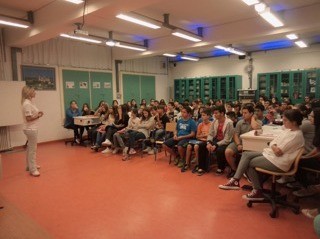 Γιόρτασαν με την Ειρήνη Αϊνδιλή στο 4ο Γυμνάσιο Χαλκίδας