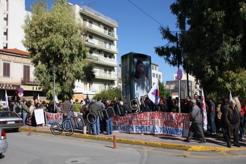 Μετά τα σούπερ μάρκετ πήγαν πλατεία!