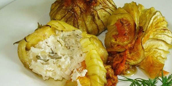 Κολοκυθοανθοί γεμιστοί με τυριά