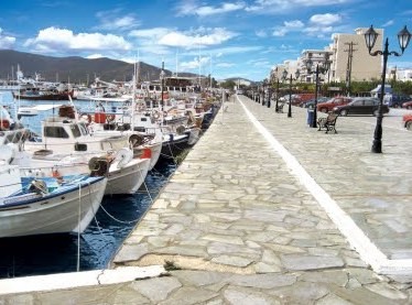 Έκθεση τοπικών προϊόντων στην παραλία της Καρύστου