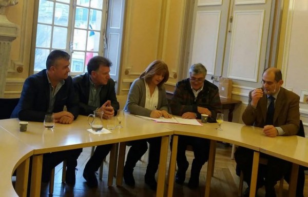 Ευβοϊκά προϊόντα θα πωλούνται σε δύο Δήμους της Γαλλίας