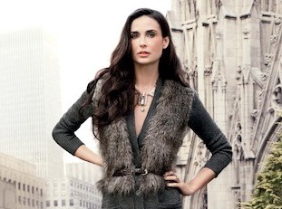 Η Ντέμι Μουρ μοιάζει στην Ντέμι Μουρ!