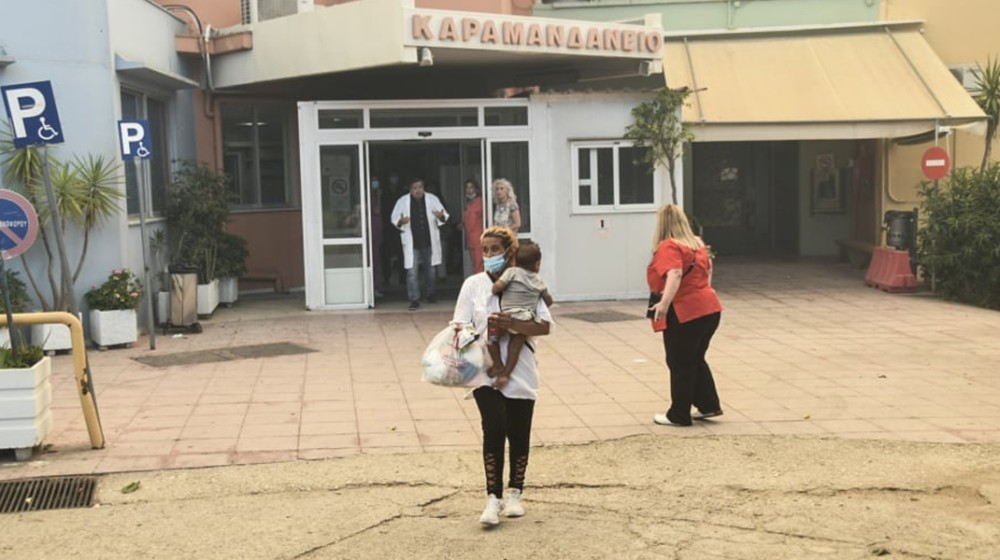 ΠΑΤΡΑ: Αποφυλακίζονται οι δύο εθελοντές που κατηγορούνται για εμπρησμό