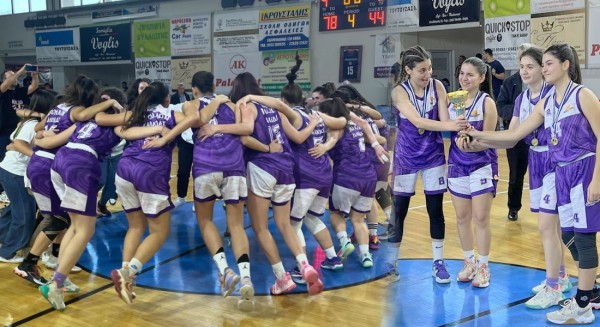 ΤΕΛΙΚΟΣ ΝΕΑΝΙΔΩΝ ΕΣΚΑΣΕ: Κι άλλη κούπα κέρδισε ο Απόλλων Χαλκίδας (pics)