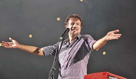 ΣΥΝΑΥΛΙΑ ΜΑΡΑΒΕΓΙΑ ΧΑΛΚΙΔΑ: Ολοι οι δρόμοι οδηγούν στον αγαπημένο τραγουδιστή