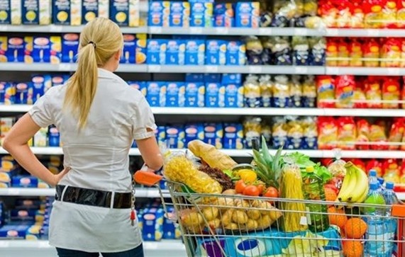 ΑΚΡΙΒΕΙΑ: Σκέψεις για κουπόνι έως 100 ευρώ για αγορά τροφίμων