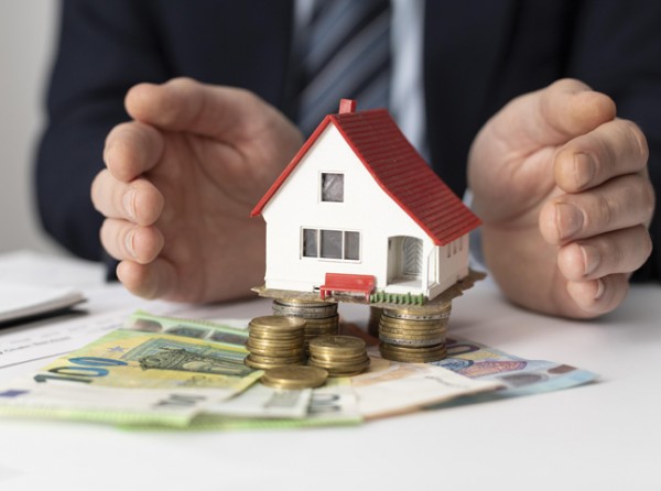 Παγώνουν οι δόσεις στα στεγαστικά δάνεια για ένα χρόνο από τον Μάιο