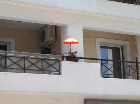 Εσκασε και το γλαστράκι!