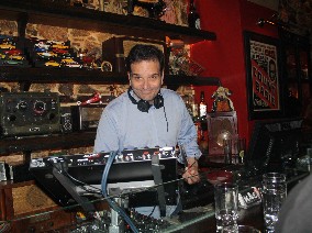 Ηταν βραδιά ... Μουχταρίδη στο bar Κλειδί