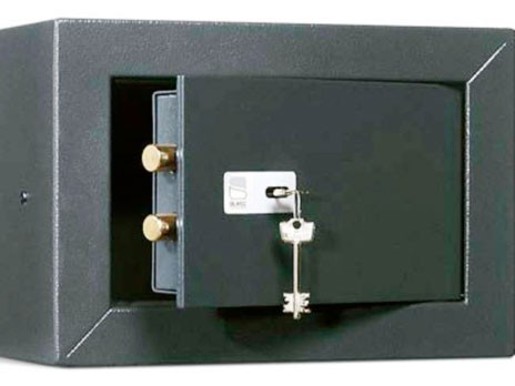 Άδειασαν χρηματοκιβώτιο από εμπορικό της Αρτάκης