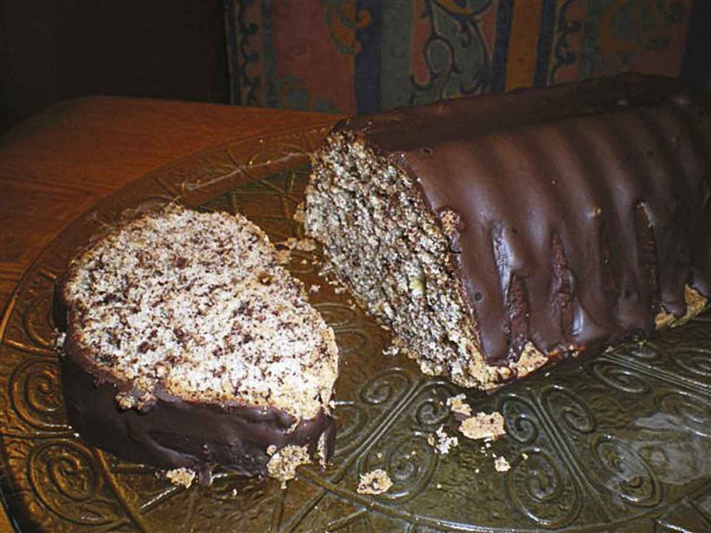 Κέικ αμυγδάλου με σοκολάτα