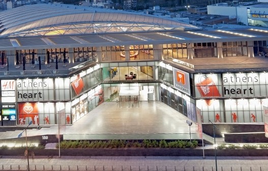 Ανοίγουν τη Δευτέρα εμπορικά κέντρα και πολυκαταστήματα