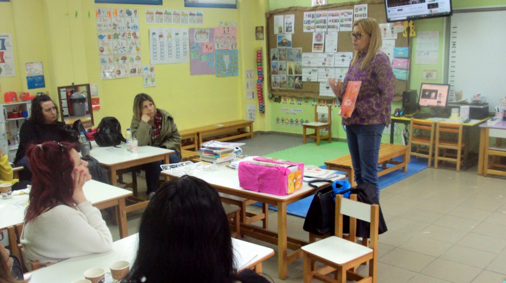 ΚΑΘΕΝΟΙ ΕΥΒΟΙΑΣ:  Βιωματικό εργαστήριο φιλαναγνωσίας για νηπιαγωγούς από τη Δημοτική Βιβλιοθήκη