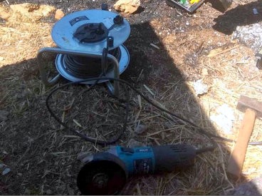 ΑΥΛΩΝΑΣ: Προκλήθηκε φωτιά από ηλεκτρικό τροχό κατά την διάρκεια εργασιών (φωτό)