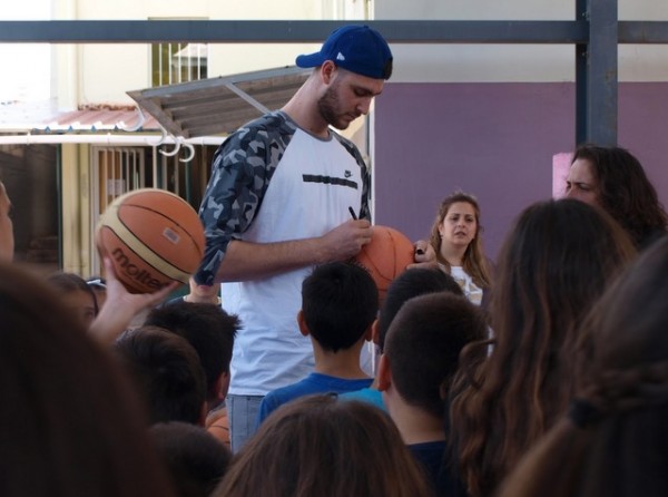 Άσσος του ΝΒΑ στο 11ο Δημοτικό Σχολείο Χαλκίδας