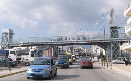 Παράσυρση πεζού έξω από το Διοικητηρίο