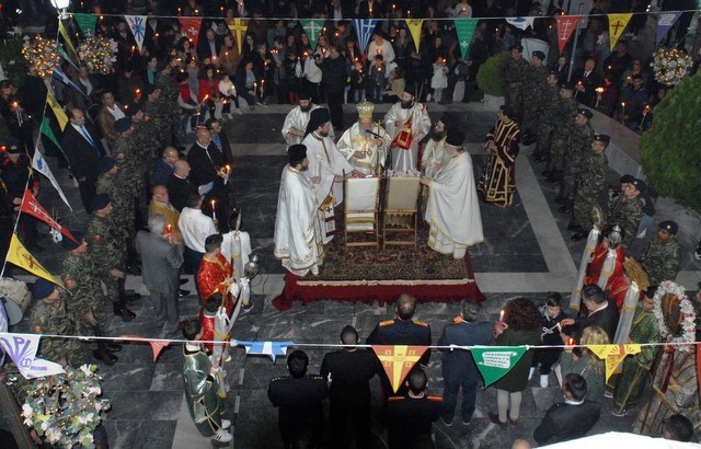 Με λαμπρότητα και επισημότητα γιορτάστηκε η Ανάσταση στον Άγιο Δημήτριο