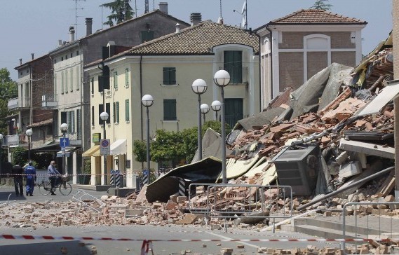 Να γίνουν άμεσα έλεγχοι σε σχολεία και εργοστάσια