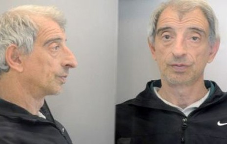 Aυτός είναι ο παιδεραστής - προπονητής