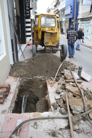 Η ΔΕΗ σκάβει στην Αβάντων