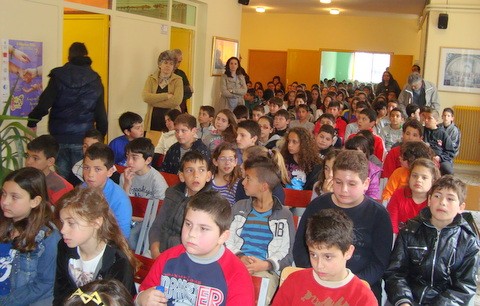 Οι μαθητές του Γυμνού ... κρεμάστηκαν από τα χείλη του Μητροπολίτη