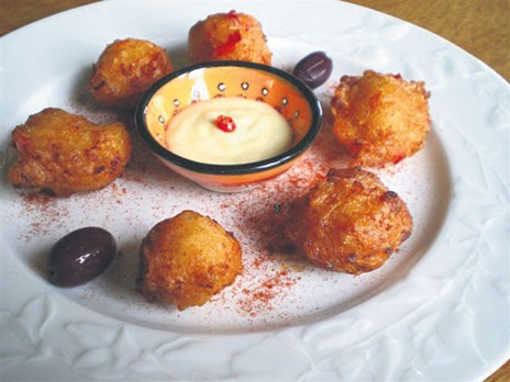 Λουκουμάδες μπακαλιάρου