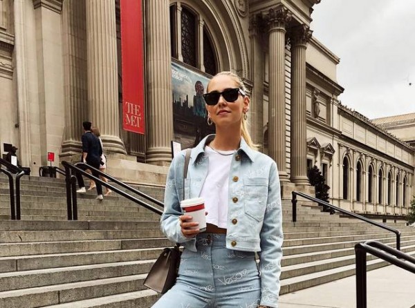 Η Chiara Ferragni παρουσιάζει το trend του Φθινοπώρου!