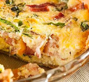 Πεντανόστιμη τάρτα με μπέικον και πράσο