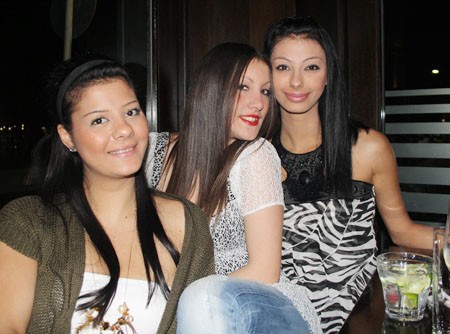 Τα κορίτσια πίνουν cosmo