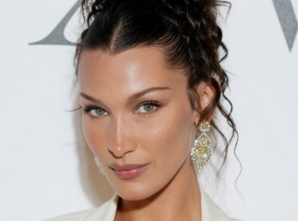 BELLA HADID: Έγινε ξανθιά - Εκανε το πιο hot hair color trend!