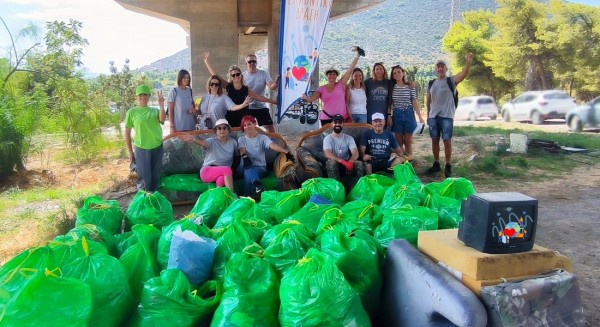 ΧΑΛΚΙΔΑ ΑΓΙΑ ΜΑΡΙΝΑ: Καθάρισαν ξανά το δάσος οι εθελοντές