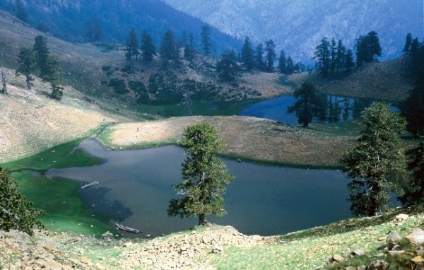 Περπάτησαν στη Ζεστή Κοιλάδα Βάλια Κάλντα