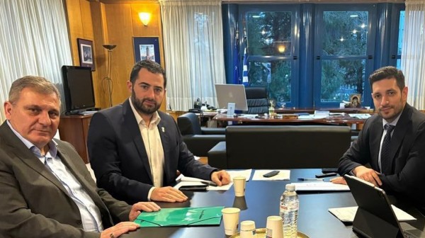 Η απεμπλοκή της αδειοδότησης του υδατοδρομίου Χαλκίδας στο επίκεντρο συνάντησης Σπανού- Κυρανάκη