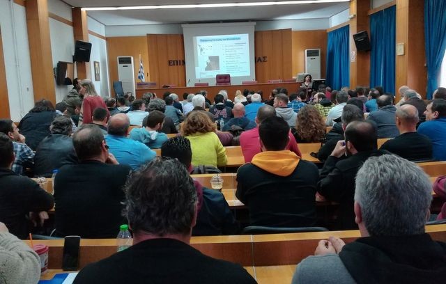 Έμαθαν πολλά 160 μελισσοκόμοι της Εύβοιας