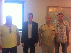 Ο Συμεών τους κάθισε στο τραπέζι του διαλόγου