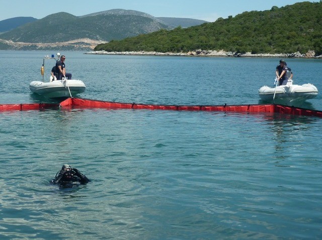 ΧΑΛΚΙΔΑ: Άσκηση καταπολέμησης πυρκαγιάς σε πλοίο και ρύπανσης της θάλασσας