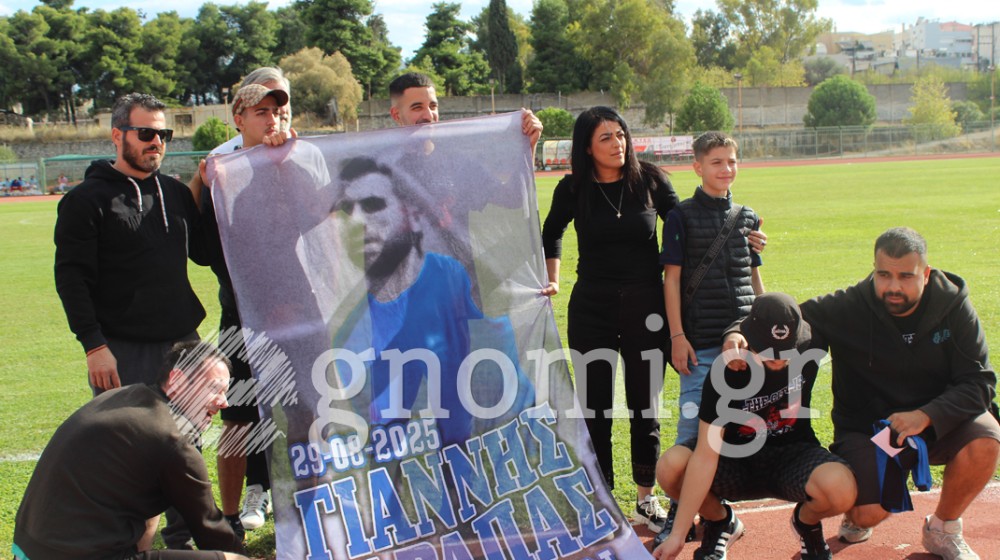 ΑΟ ΧΑΛΚΙΣ-ΕΥΒΟΪΚΟΣ ΑΓΙΟΥ ΝΙΚΟΛΑΟΥ 4-0: 3Χ3 ...με αντίπαλο γκολκίπερ τον Νίκο Μητακίδη - Τίμησαν τη μνήμη του Γιάννη Καράπα