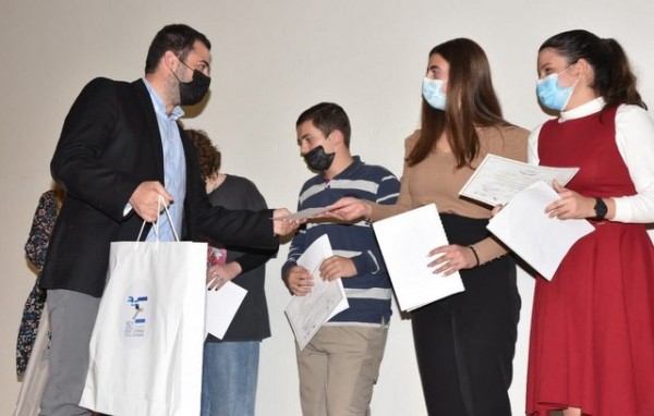 Αυτοί πήραν τα βραβεία στο μαθητικό διαγωνισμό της Περιφέρειας για το 1821