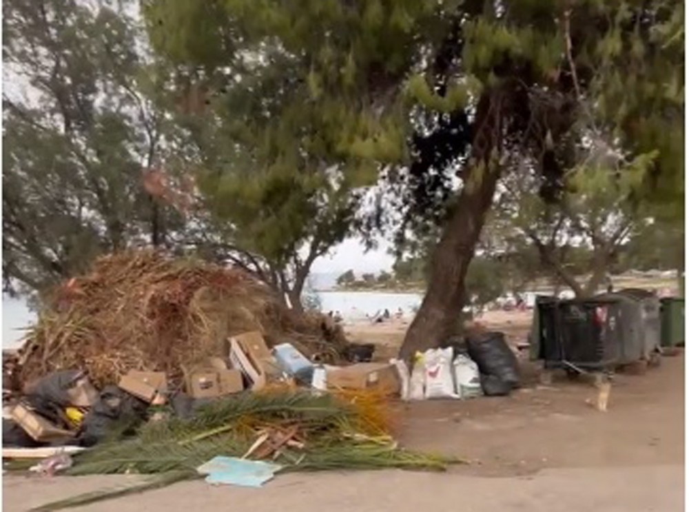 Πνίγεται στα σκουπίδια ο Μπουρνώνας