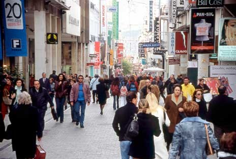 ΕΞΟΙΚΟΝΟΜHΣΗ ΕΝΕΡΓΕΙΑΣ: Πρόταση για μειωμένο ωράριο στα καταστήματα