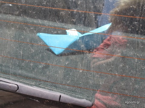 Που πας καραβάκι με τέτοια βρωμιά;