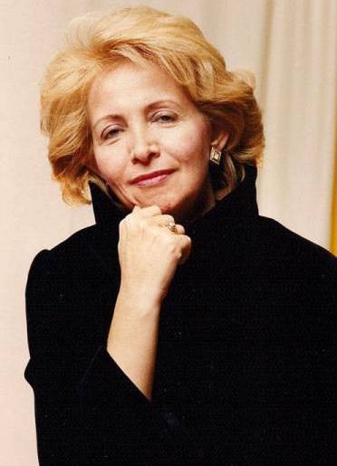 Η Ελένη Καλλία μιλάει στα Φύλλα