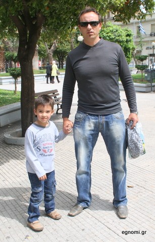 Επέμβαση αστυνομικών στην πλατεία Αγίου Νικολάου