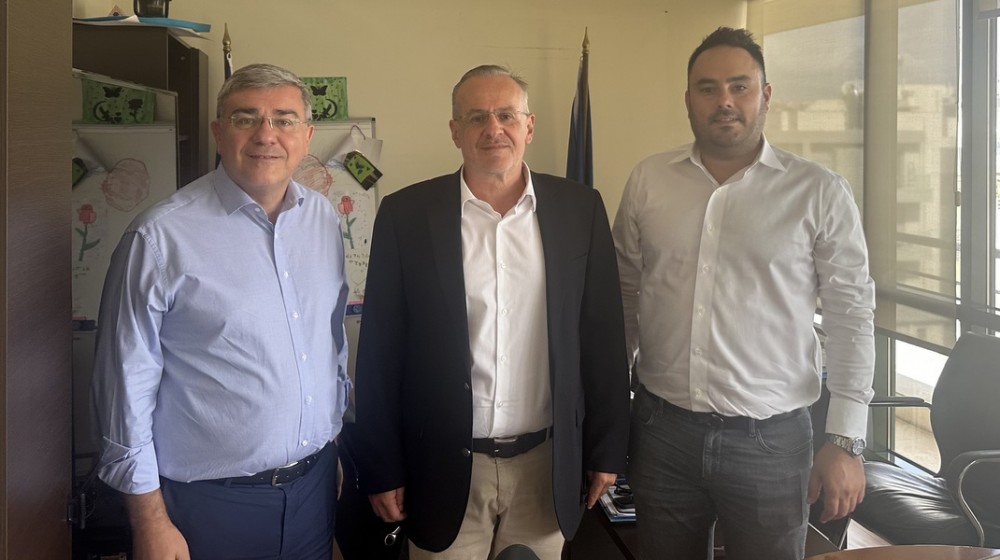 Ο Ζεμπίλης πήγε στον Γραφάκο για το θέμα της διαχείρισης των απορριμμάτων στην Εύβοια