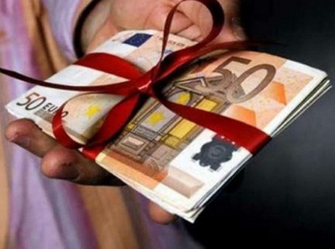 Νομοσχέδιο φέρνει φοροελαφρύνσεις από την 1η Οκτωβρίου - Μειώνεται η επιστρεπτέα προκαταβολή