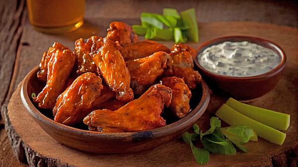 Πικάντικες φτερούγες κοτόπουλου