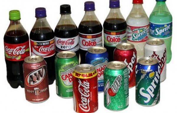 Πόσα κιλά θα πάρετε σε ένα χρόνο αν πίνετε ένα κουτάκι αναψυκτικό τη μέρα